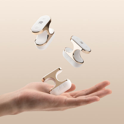 Product detail shots of the OTOUCH YU vibrator showing structure and styling